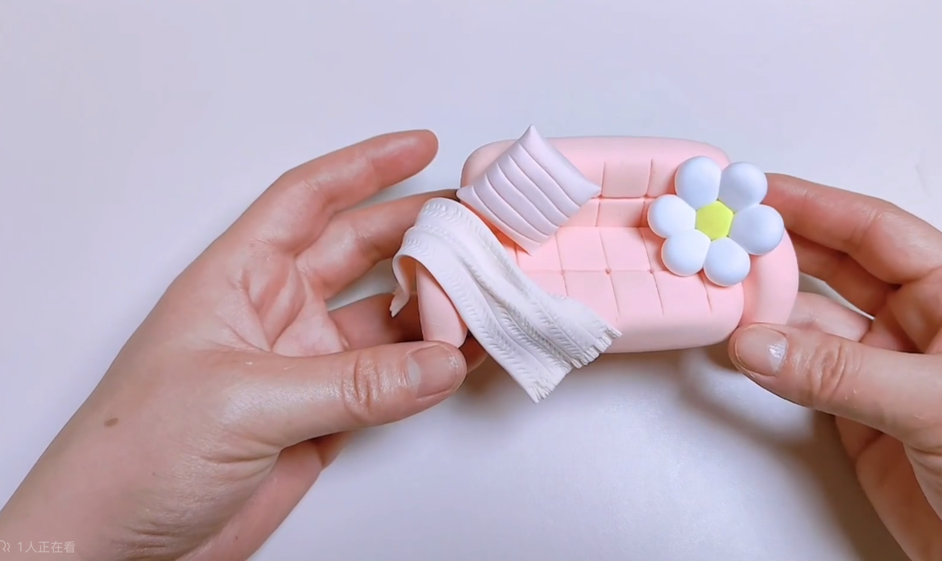 【Tutorial】The Pink Sofa – A Cozy Haven for the Heart