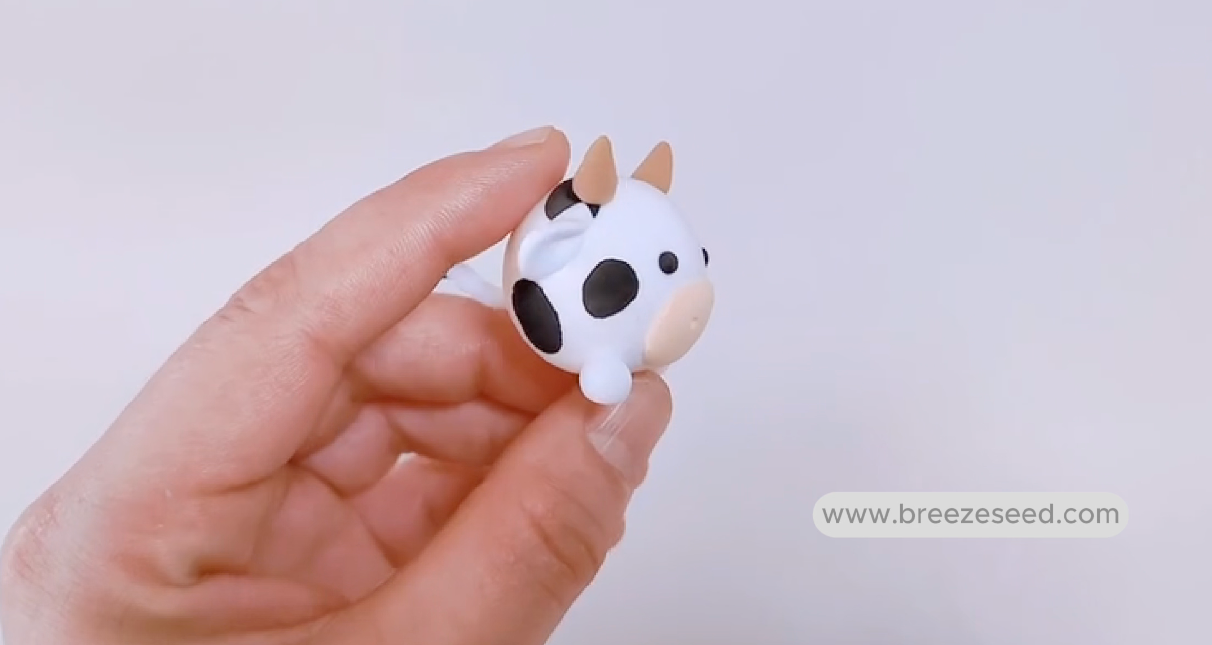 【Tutorial】Mocha, the Curious and Brave Little Cow