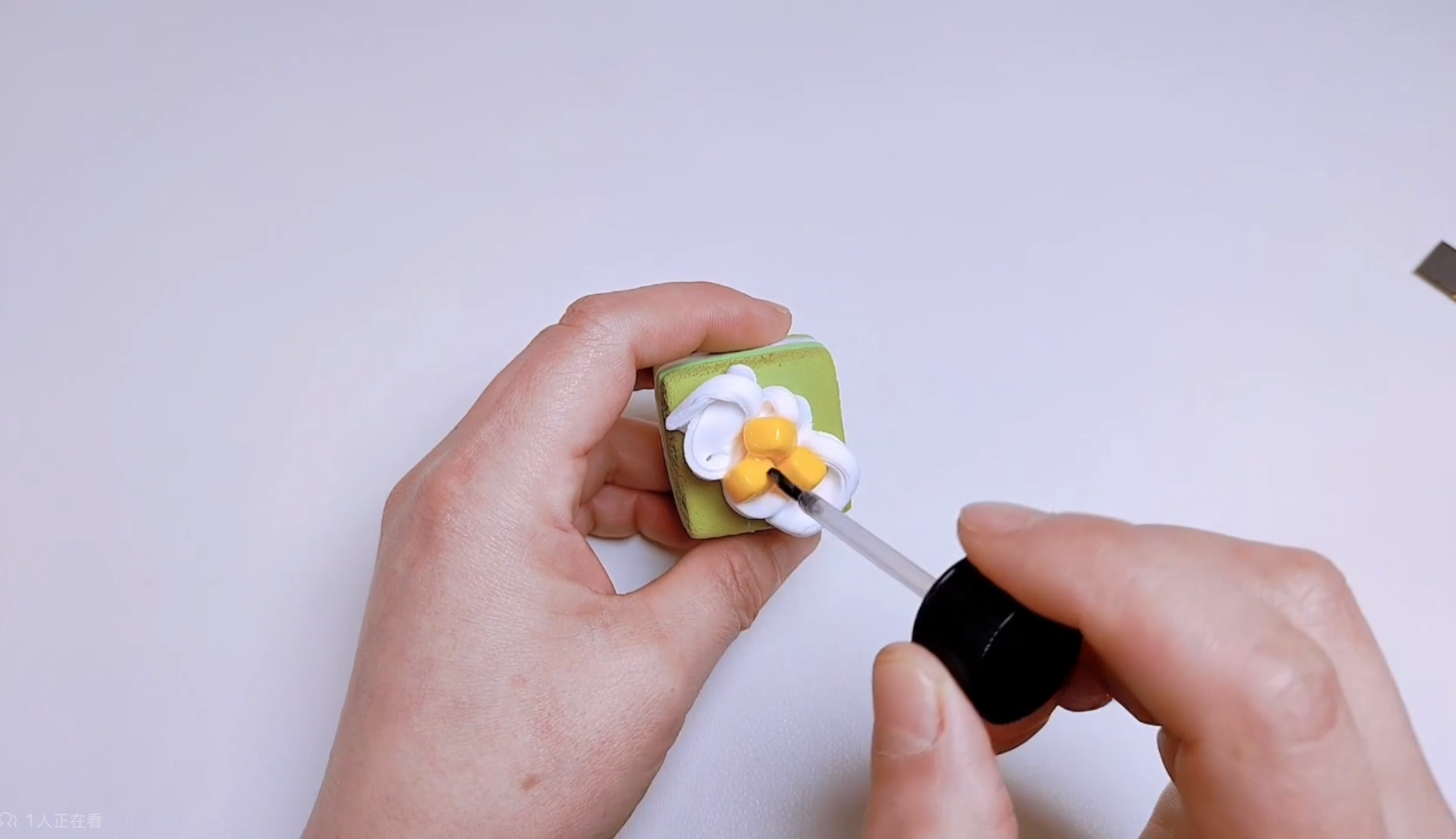 【Tutorial】The Matcha Small Cake – A Cozy Moment in the City